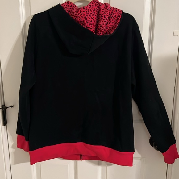 Puma, pink and black, zip up hoodie, jacket, new quality, and condition - Picture 4 of 4